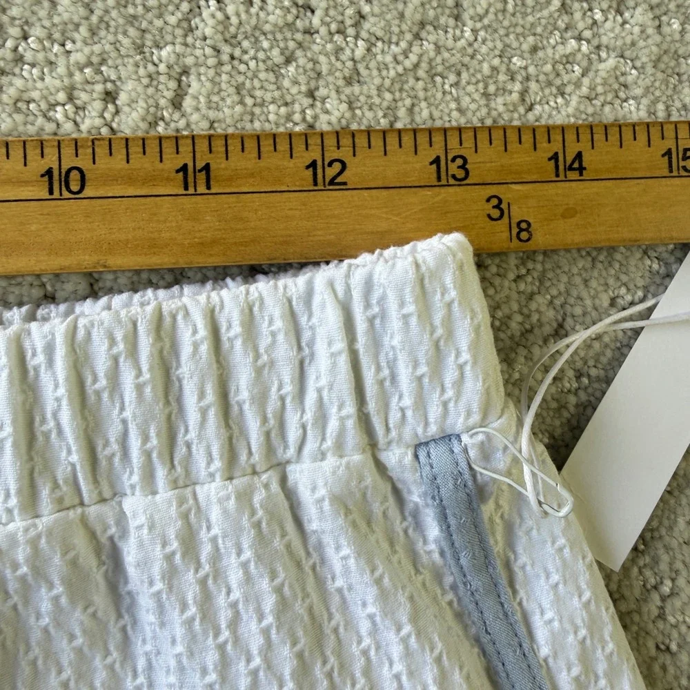 Lisa Marie Fernandez ideal pockets